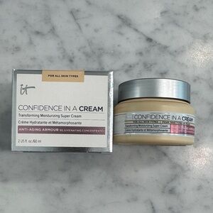 it cosmetics Confidence In A Cream